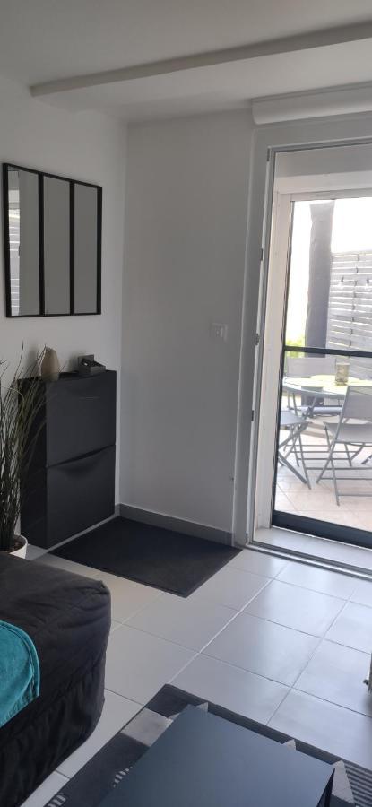 A L'abri Du Temps Apartment *